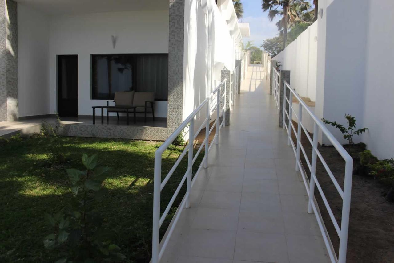 Swiss Boutique Hotel (Adults Only) Serrekunda Exterior photo