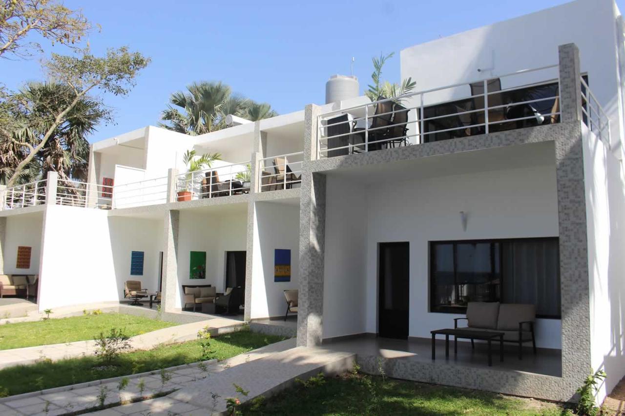 Swiss Boutique Hotel (Adults Only) Serrekunda Exterior photo