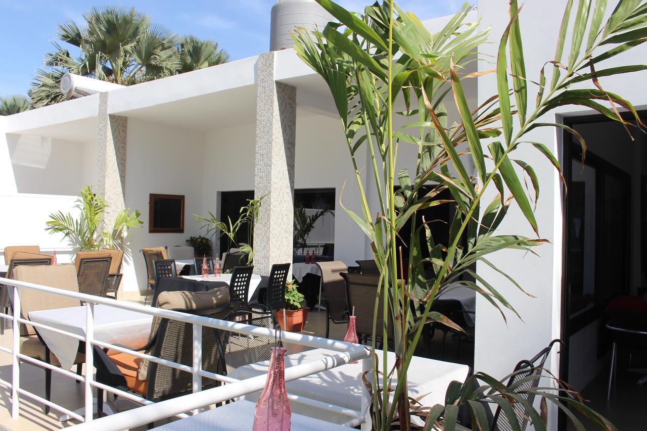 Swiss Boutique Hotel (Adults Only) Serrekunda Exterior photo