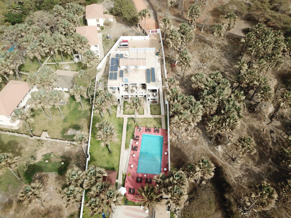 Swiss Boutique Hotel (Adults Only) Serrekunda Exterior photo